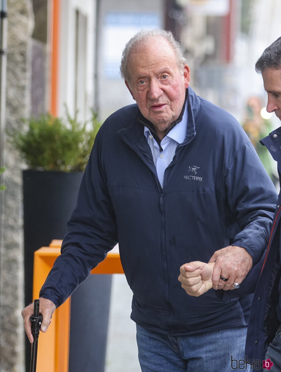 El Rey Juan Carlos saliendo a comer en Sanxenxo