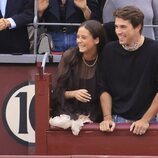 Victoria Federica e Iván Bernabé riéndose en una corrida de toros de Roca Rey