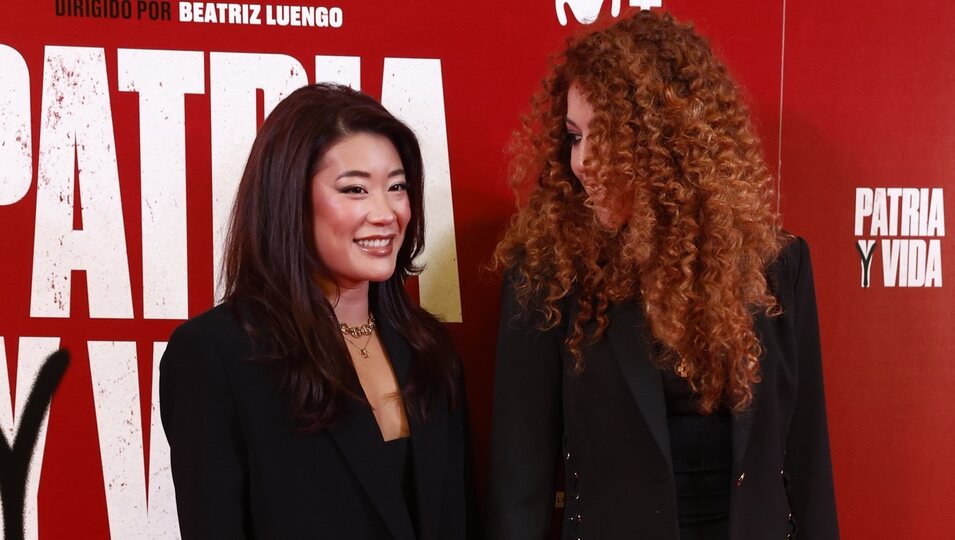 Sofía Cristo con su novia Sandra Ly en la premiere de 'Patricia y vida' en Madrid