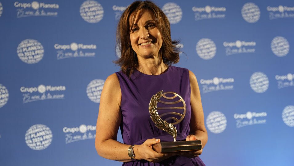 Paloma Sánchez-Garnica tras convertirse en ganadora del Premio Planeta 2024