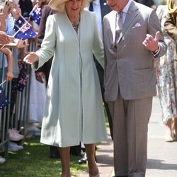 El Rey Carlos III y la Reina Camilla en un servicio religioso en Sídney durante su viaje oficial a Australia en octubre de 2024