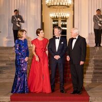 Federico y Mary de Dinamarca con el Presidente de Alemania y su esposa en una cena de gala en el Palacio Bellevue