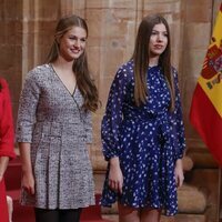 La Princesa Leonor y la Infanta Sofía en la audiencia con los galardonados en los Princesa de Asturias 2024