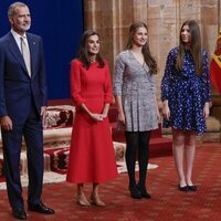 Los Reyes Felipe y Letizia, la Princesa Leonor y la Infanta Sofía en la audiencia previa a los Premios Princesa de Asturias 2024