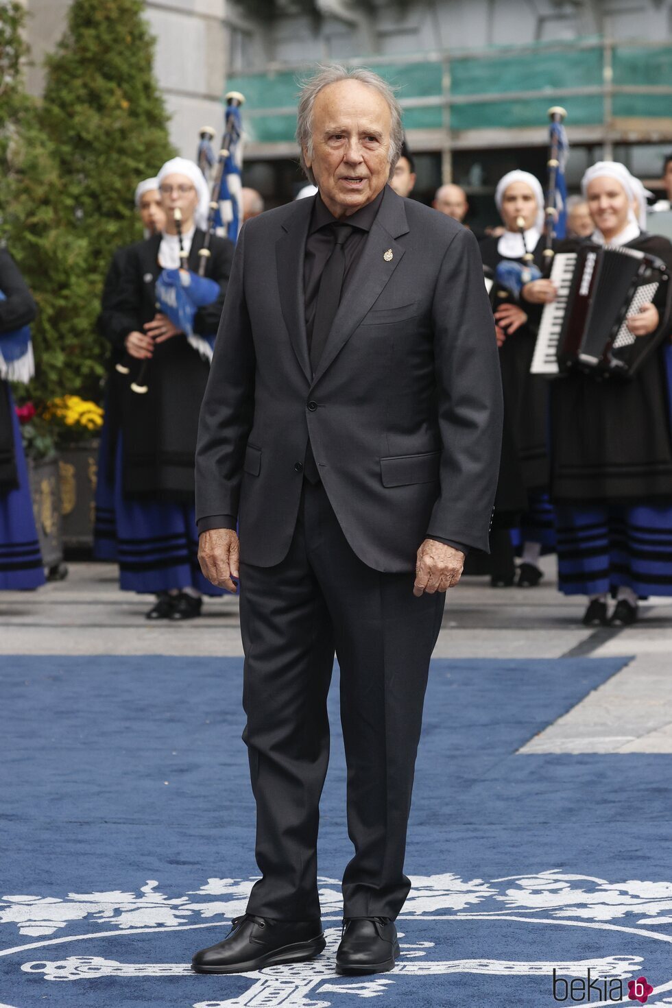 Joan Manuel Serrat llegando a los Premios Princesa de Asturias 2024