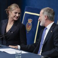 La complicidad del Rey Felipe y la Princesa Leonor en los Premios Princesa de Asturias 2024