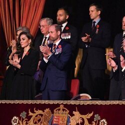 Kate Middleton, el Príncipe Guillermo, el Rey Carlos III y la Princesa Ana en el Festival Anual del Recuerdo de la Legión Real Británica 2024