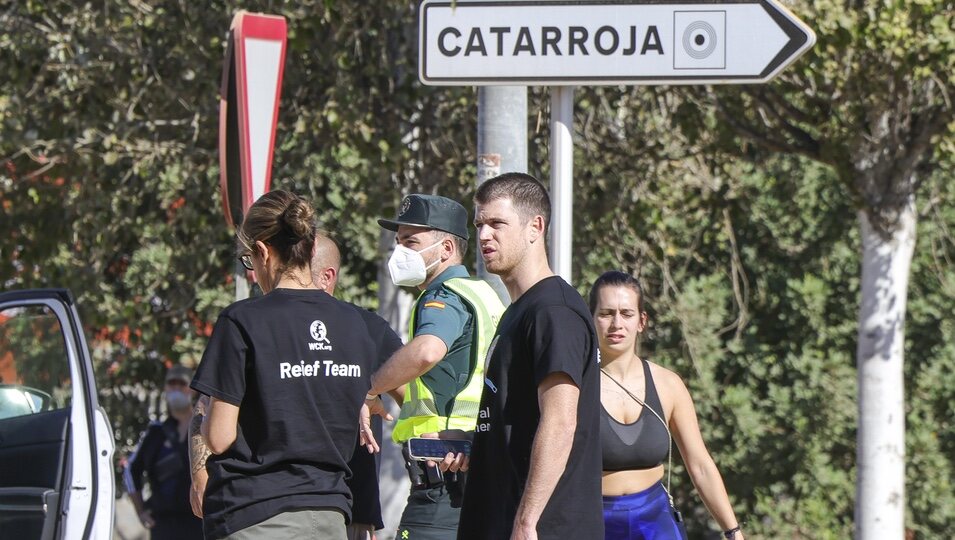 Miguel Bernardeau, como voluntario de la DANA en Catarroja