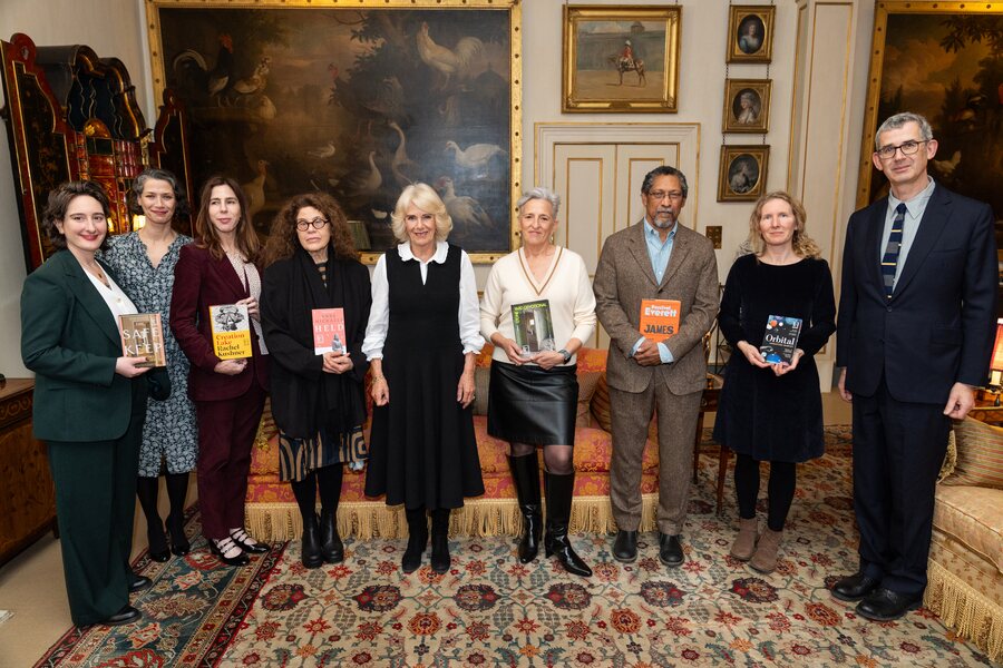 La Reina Camilla en una recepción en Clarence House a los ganadores del Premio Booker