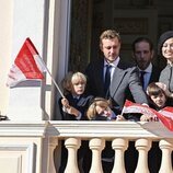 Andrea Casiraghi y su hijo Max, Pierre Casiraghi y Beatrice Borromeo y sus hijos y Balthazar Rassam en el Día Nacional de Mónaco 2024