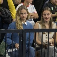 Irene Urdangarin y Johanna Zott en un partido de Pablo Urdangarin en Granollers