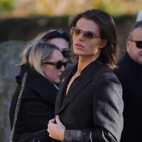 Damian Hurley en el funeral de Liam Payne