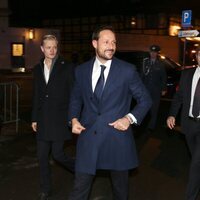 Haakon de Noruega y su hijastro Marius Borg Høiby en Oslo