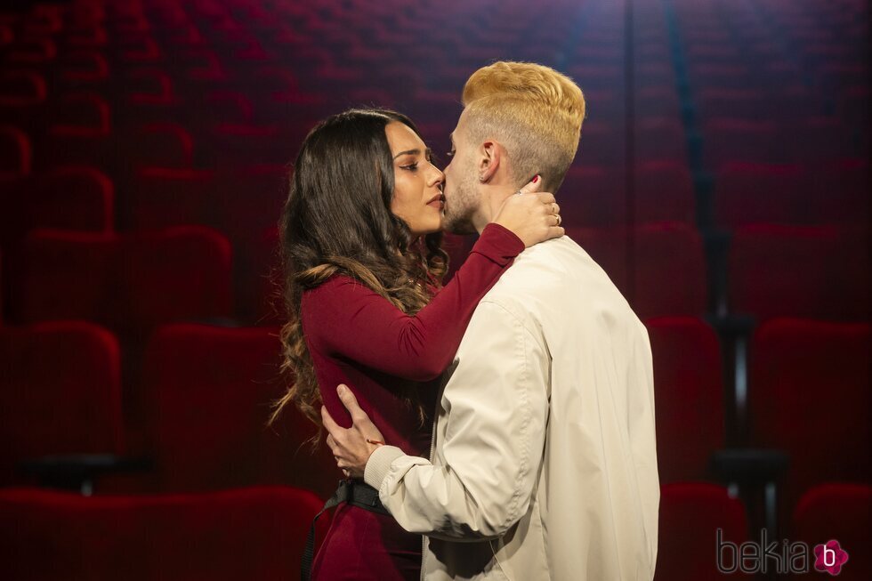 Luis y Nerea besándose en la gala 12 de 'GH 2024'