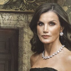 Primer plano del rostro de la Reina Letizia en el retrato de Annie Leibovitz