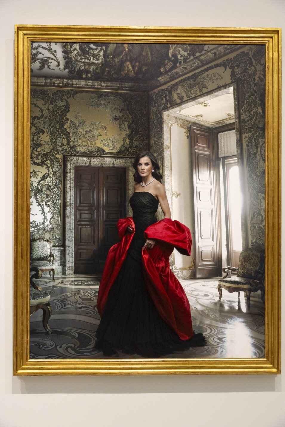 Retrato realizado por Annie Leibovitz de la Reina Letizia en el Palacio Real