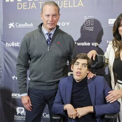 Bertín Osborne y Fabiola Martínez con su hijo Kike en la presentación de su Fundación