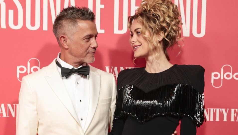 Alejandro Sanz y Candela Márquez, cómplices en la gala Personaje del año Vanity Fair 2024