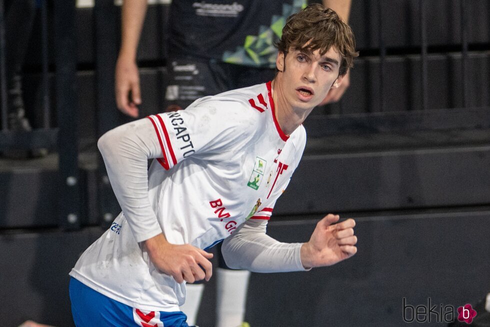 Pablo Urdangarin durante un partido de balonmano en Barcelona