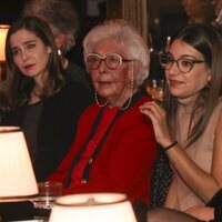 Natalia Sánchez, Marisol Álvarez del Valle y Ana Guerra en la presentación del libro de 'Víctor Elías'