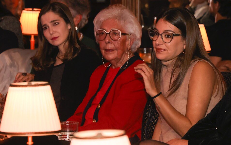 Natalia Sánchez, Marisol Álvarez del Valle y Ana Guerra en la presentación del libro de 'Víctor Elías'