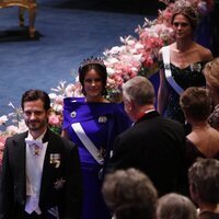 Carlos Felipe y Sofia de Suecia y Magdalena de Suecia en los Premios Nobel 2024