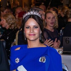 Sofia de Suecia con su tiara nupcial con Topacio London Blue en los Premios Nobel 2024