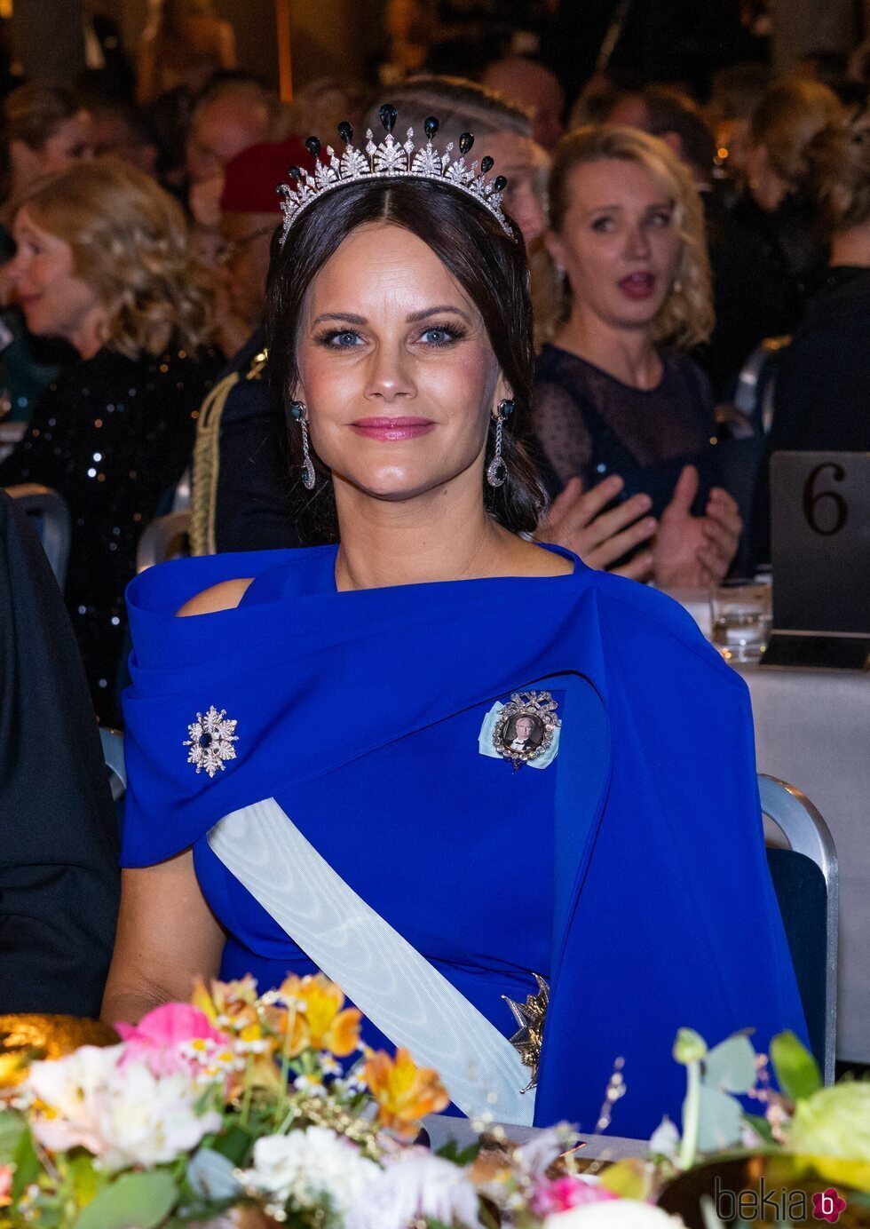 Sofia de Suecia con su tiara nupcial con Topacio London Blue en los Premios Nobel 2024