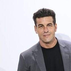 Mario Casas en los Premios Esquire Hombre del Año 2024