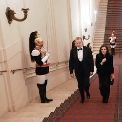 Los Reyes Felipe y Letizia a su llegada a la cena de gala por su Visita de Estado a Italia