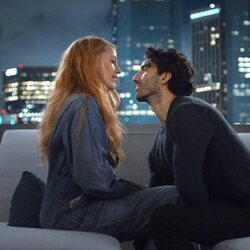 Blake Lively y Justin Baldoni en una escena de 'Romper el círculo'