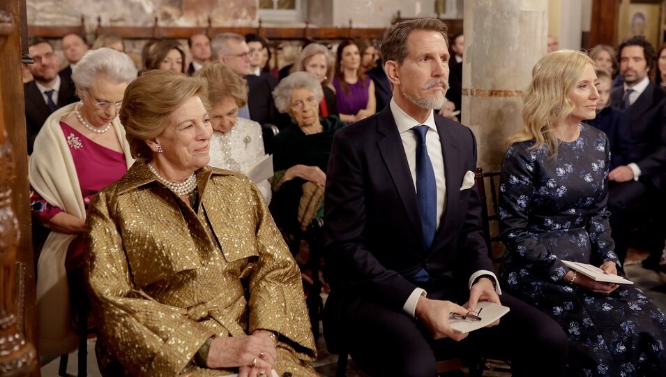 Ana María de Grecia, Pablo y Marie Chantal de Grecia, Benedicta de Dinamarca, la Reina Sofía e Irene de Grecia en la boda de Nicolás de Grecia y Chrysi Var