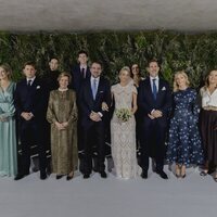 Foto oficial de la Familia Real Griega en la boda de Nicolás de Grecia y Chrysi Vardinoyannis