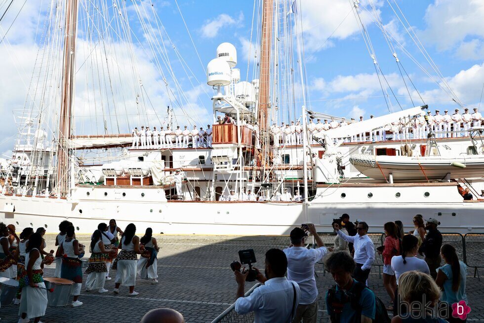 Recibimiento al Juan Sebastián de Elcano con la Princesa Leonor a bordo en Salvador de Bahía