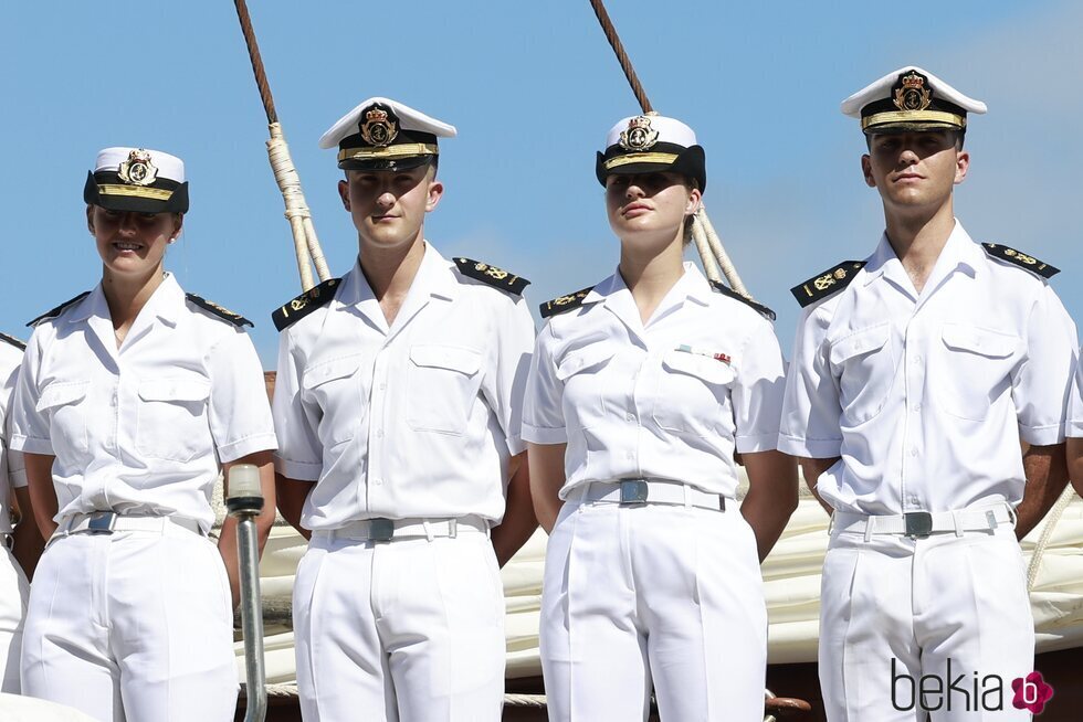 La Princesa Leonor a su llegada a Salvador de Bahía a bordo del Juan Sebastián de Elcano