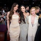 Demi Moore y sus hijas en los Oscars 2025