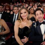 Adrien Brody y Georgina Chapman en los Oscars 2025