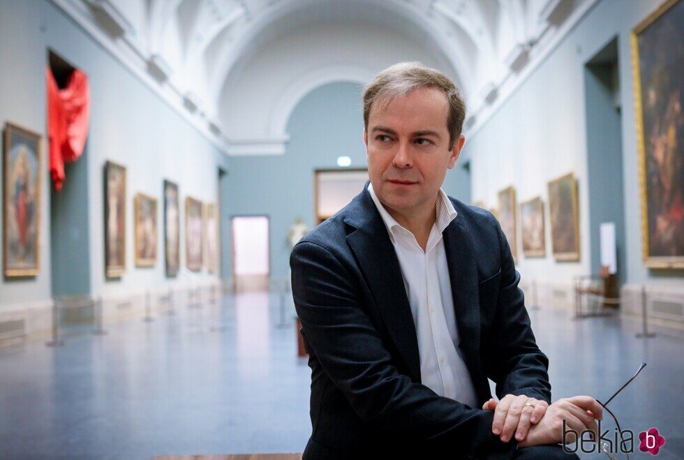 Javier Sierra en el interior del Museo del Prado