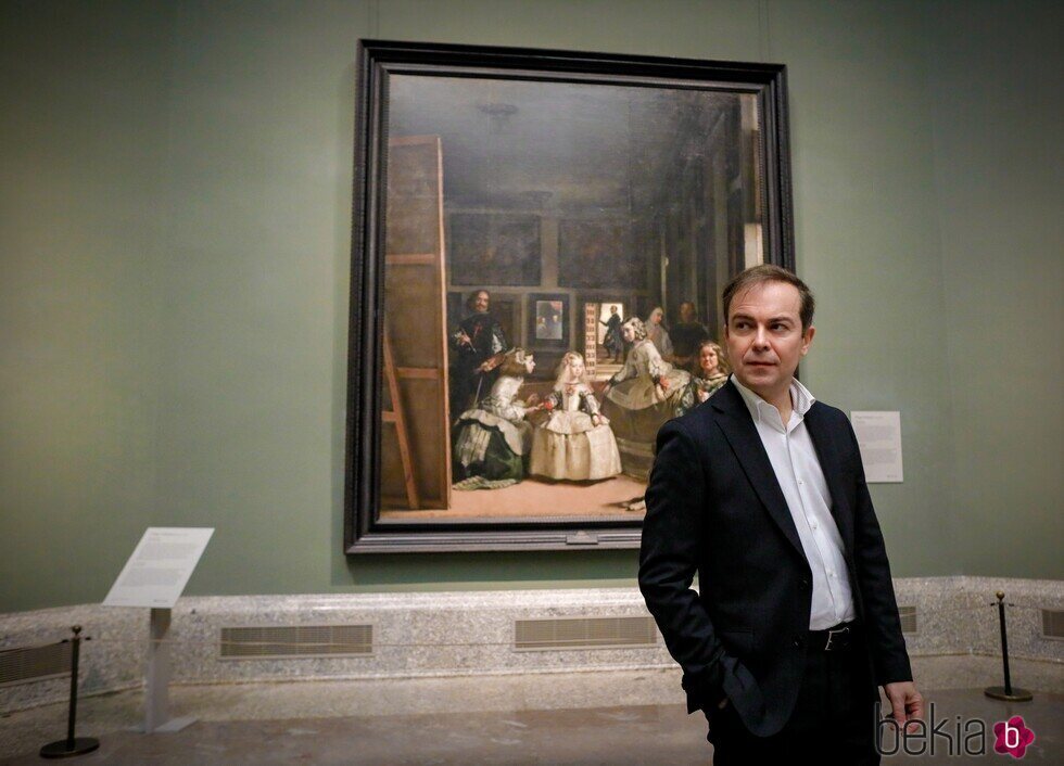 Javier Sierra con 'Las Meninas' en el Museo del Prado