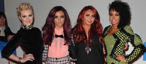 La banda Little Mix en los premios Brit 2012