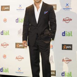 Luis Fonsi en los Premios Cadena Dial 2011