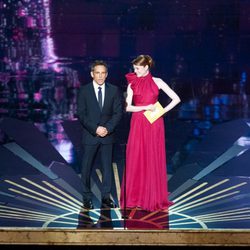 Ben Stiller y Emma Stone en la ceremonia de los Oscar 2012