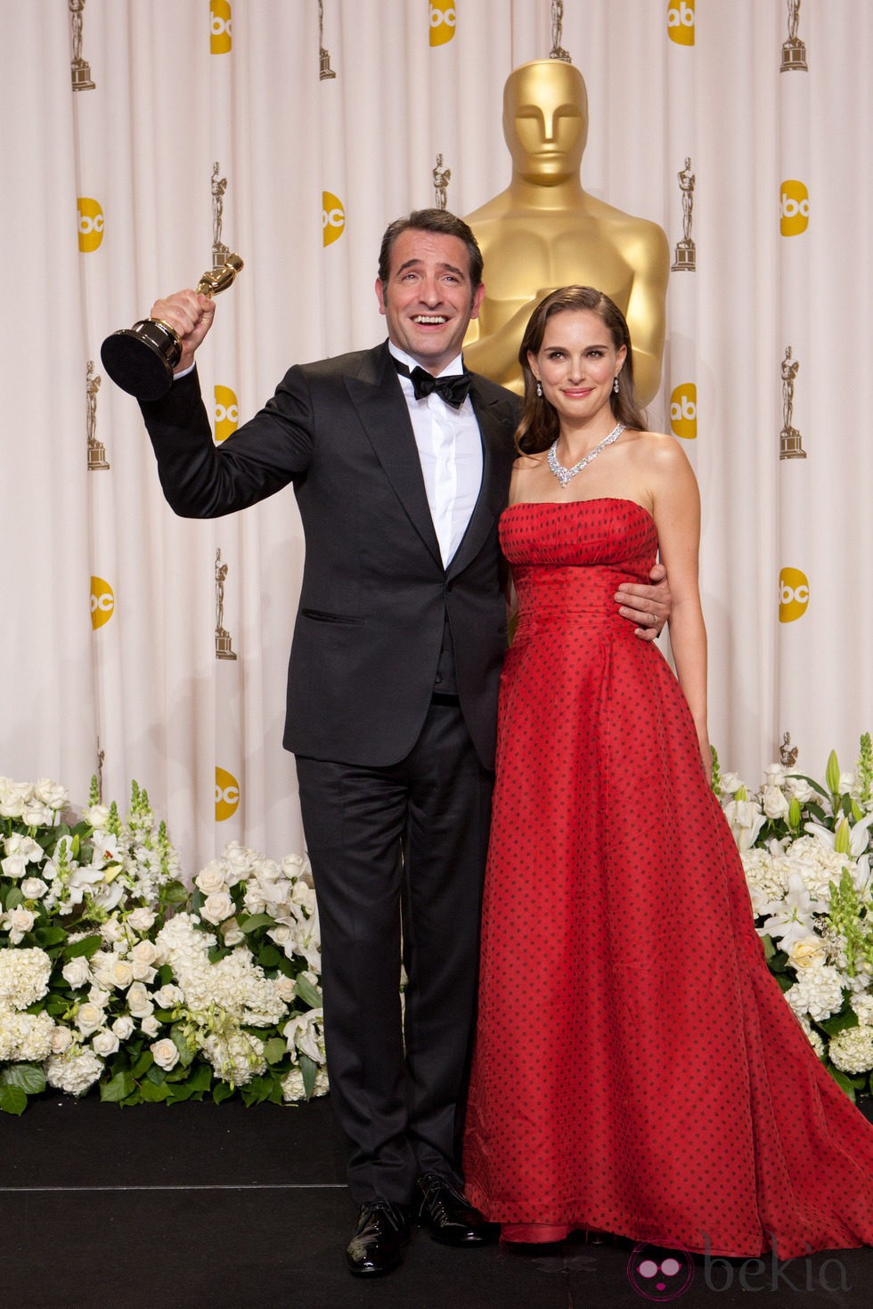 Jean Dujardin y Natalie Portman en los Oscars 2012