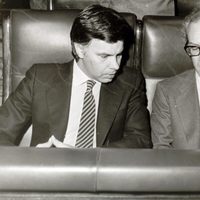 Miguel Boyer con Felipe González en el Congreso de los Diputados