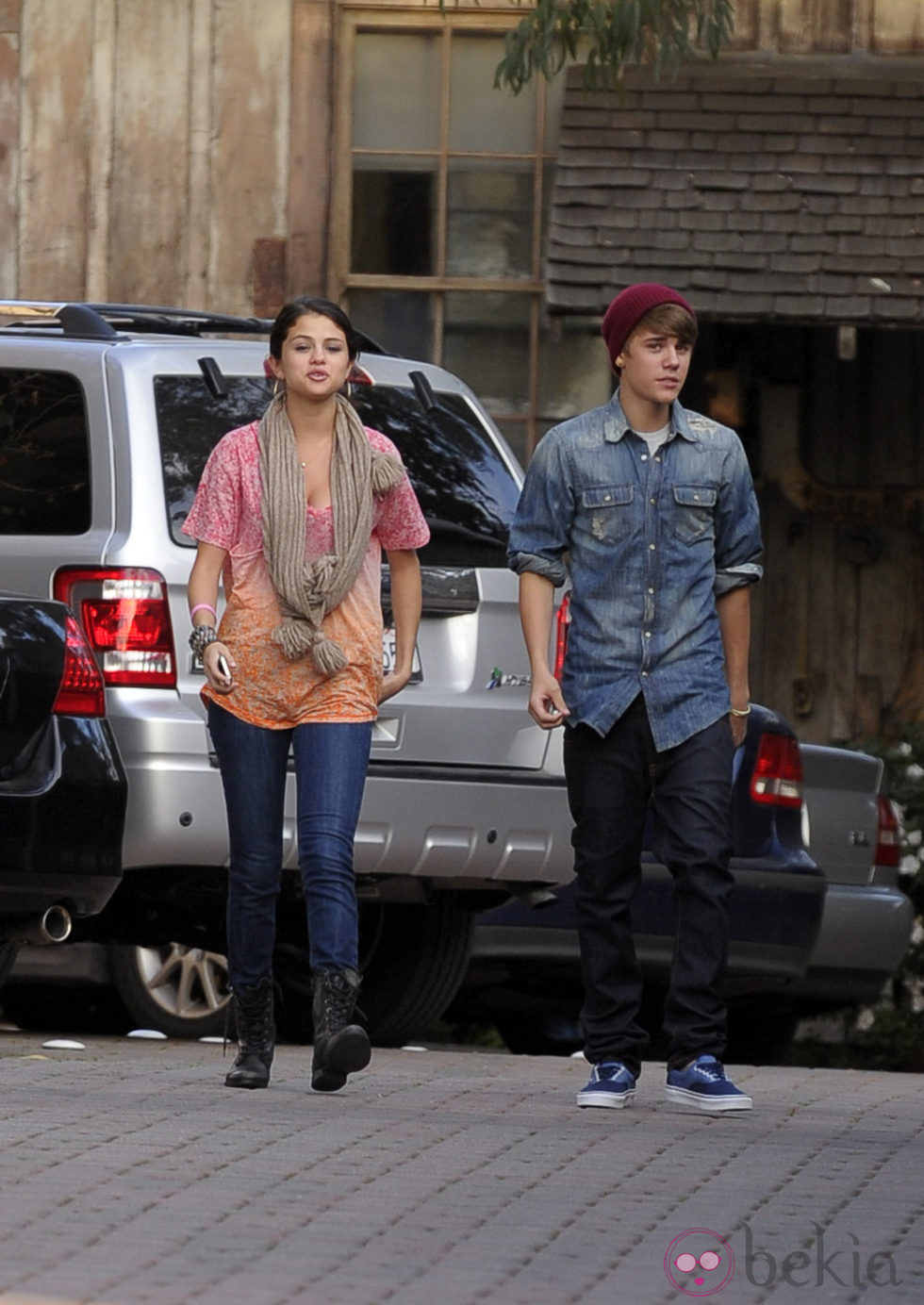 Justin Bieber y Selena Gomez paseando por Hollywood