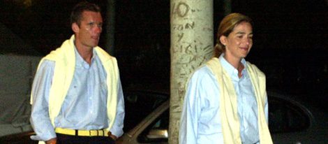 La Infanta Cristina e Iñaki Urdangarin vestidos iguales