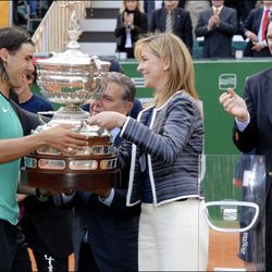 La Infanta Cristina entrega el Conde de Godó a Rafa Nadal en 2007