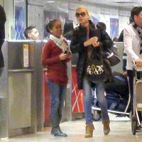 Belén Esteban y Fran Álvarez en el aeropuerto de Madrid