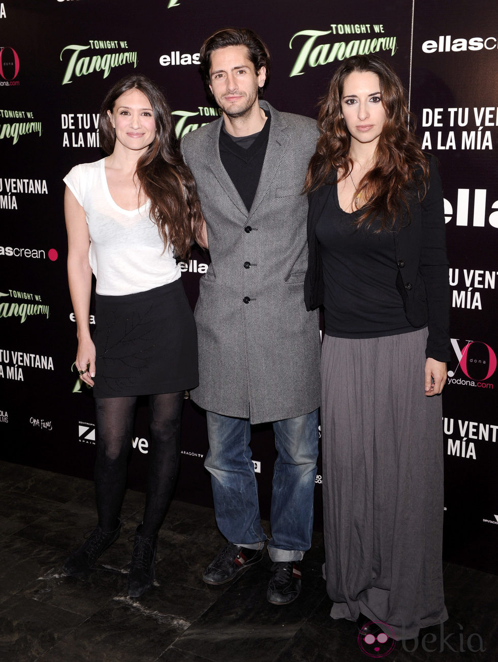 María Botto, Juan Diego Botto y Nur Al Levi en el estreno de 'De tu ventana a la mía'