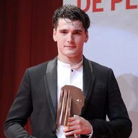 Yon González posa con su Fotogramas de Plata 2011